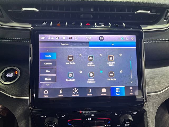 Used 2025 Jeep Grand Cherokee L Limited image 21