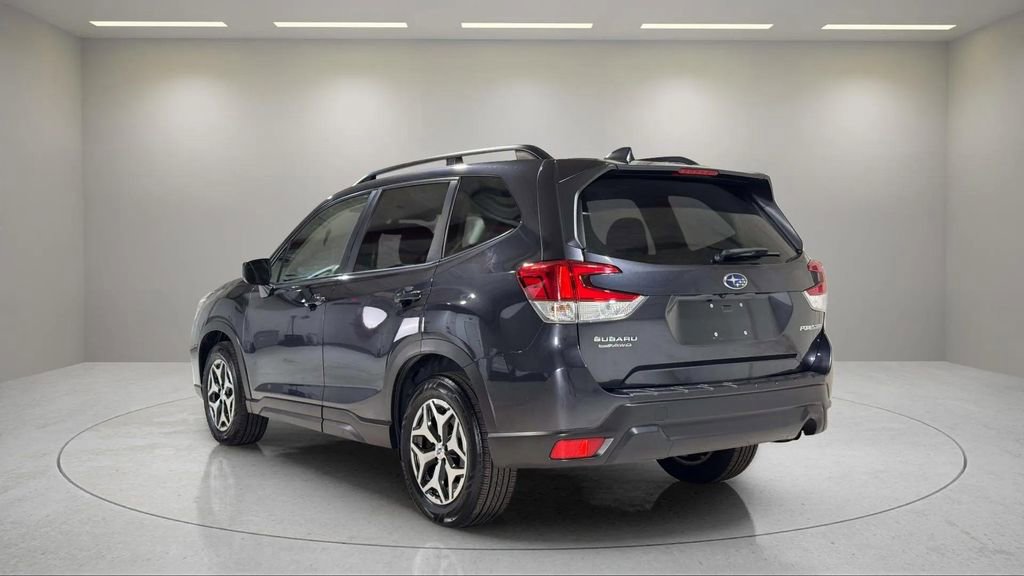 Used 2019 Subaru Forester Premium AWD/4WD image 16