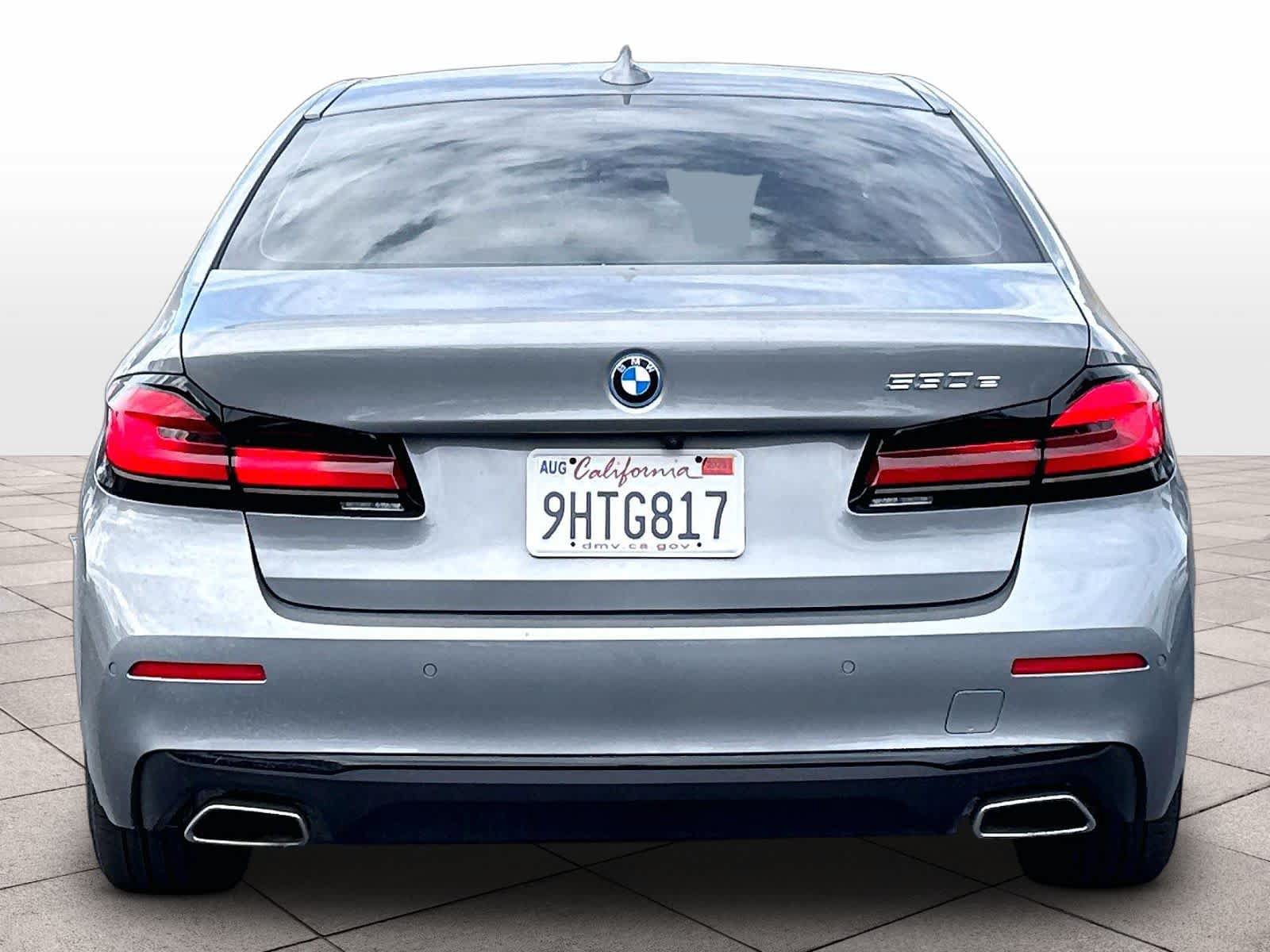 Used 2023 BMW 530e w/ Premium Package RWD image 8