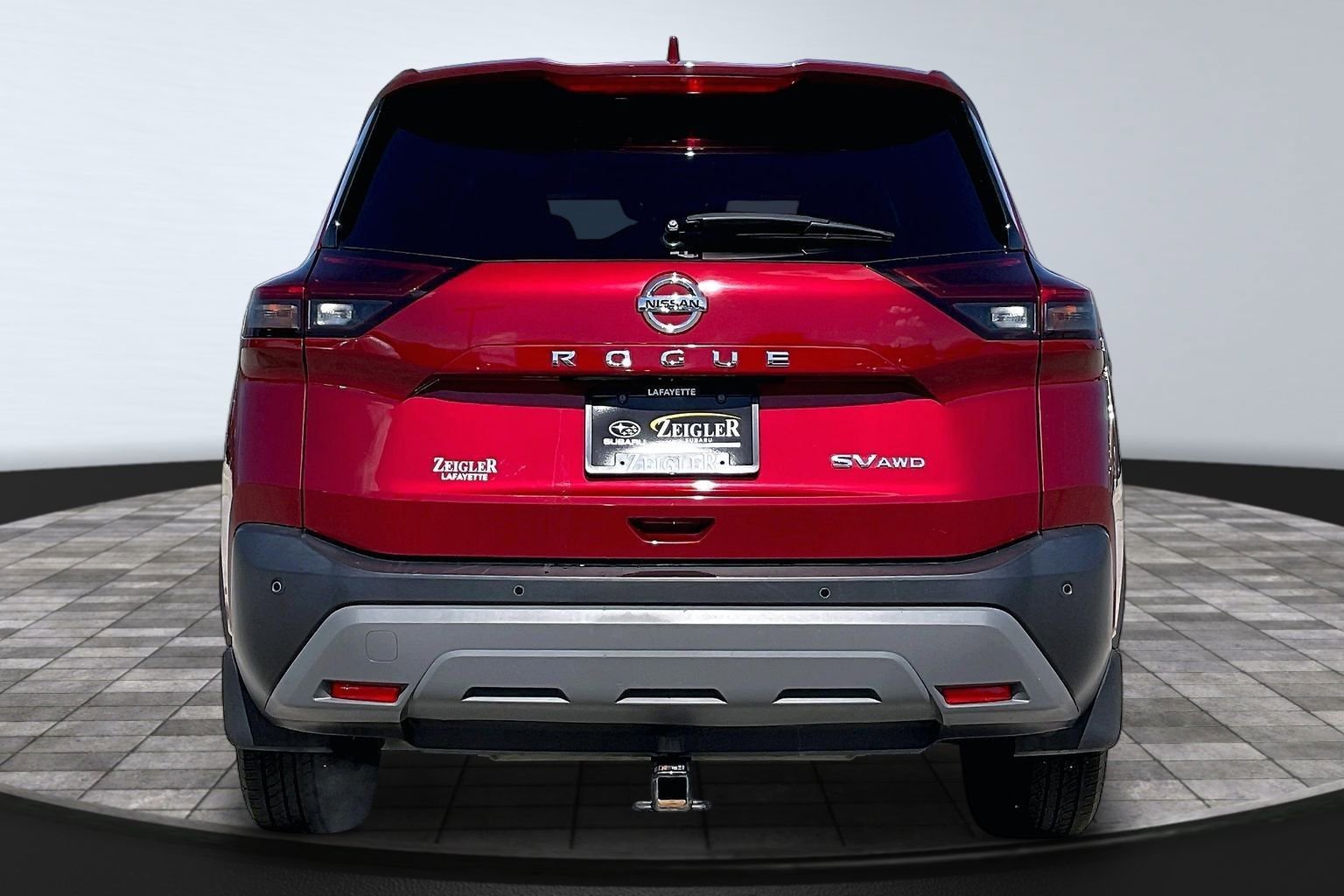 Used 2021 Nissan Rogue SV image 4