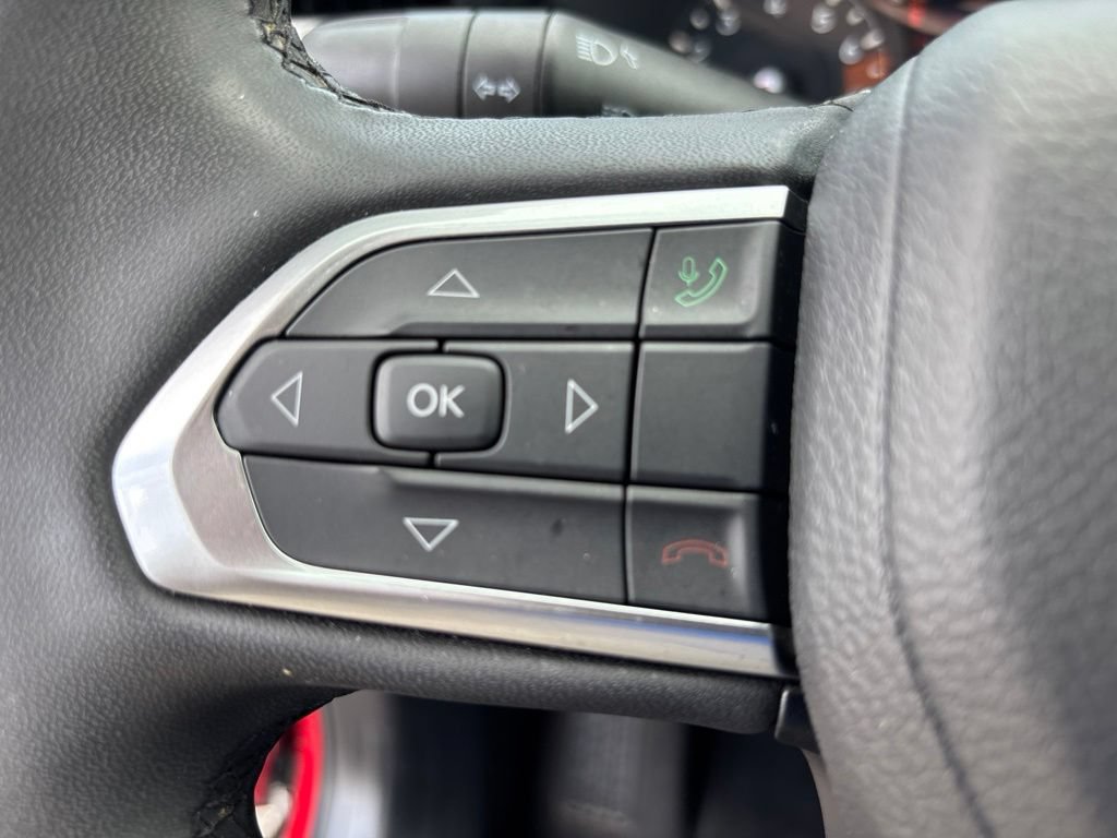 Used 2024 Jeep Compass Latitude AWD/4WD image 23