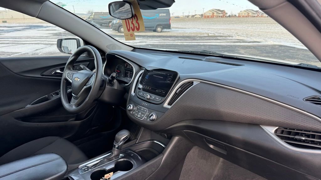 Used 2023 Chevrolet Malibu LT image 21