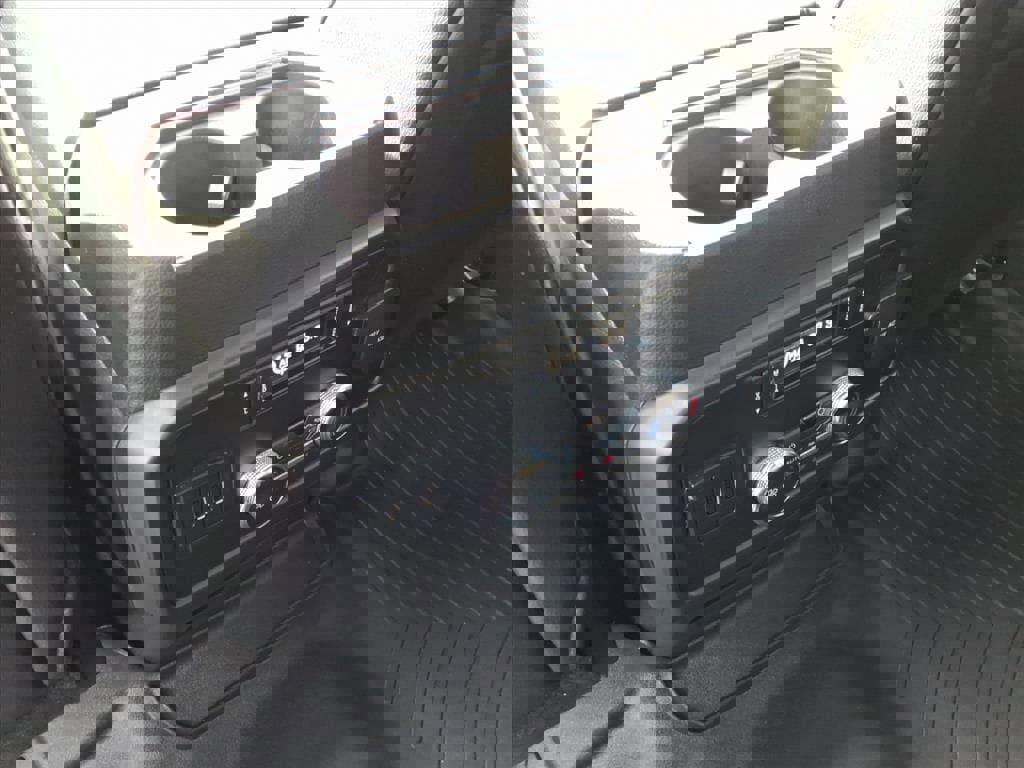 Certified 2019 Ford Expedition Limited w/ Equipment Group 302A image 12