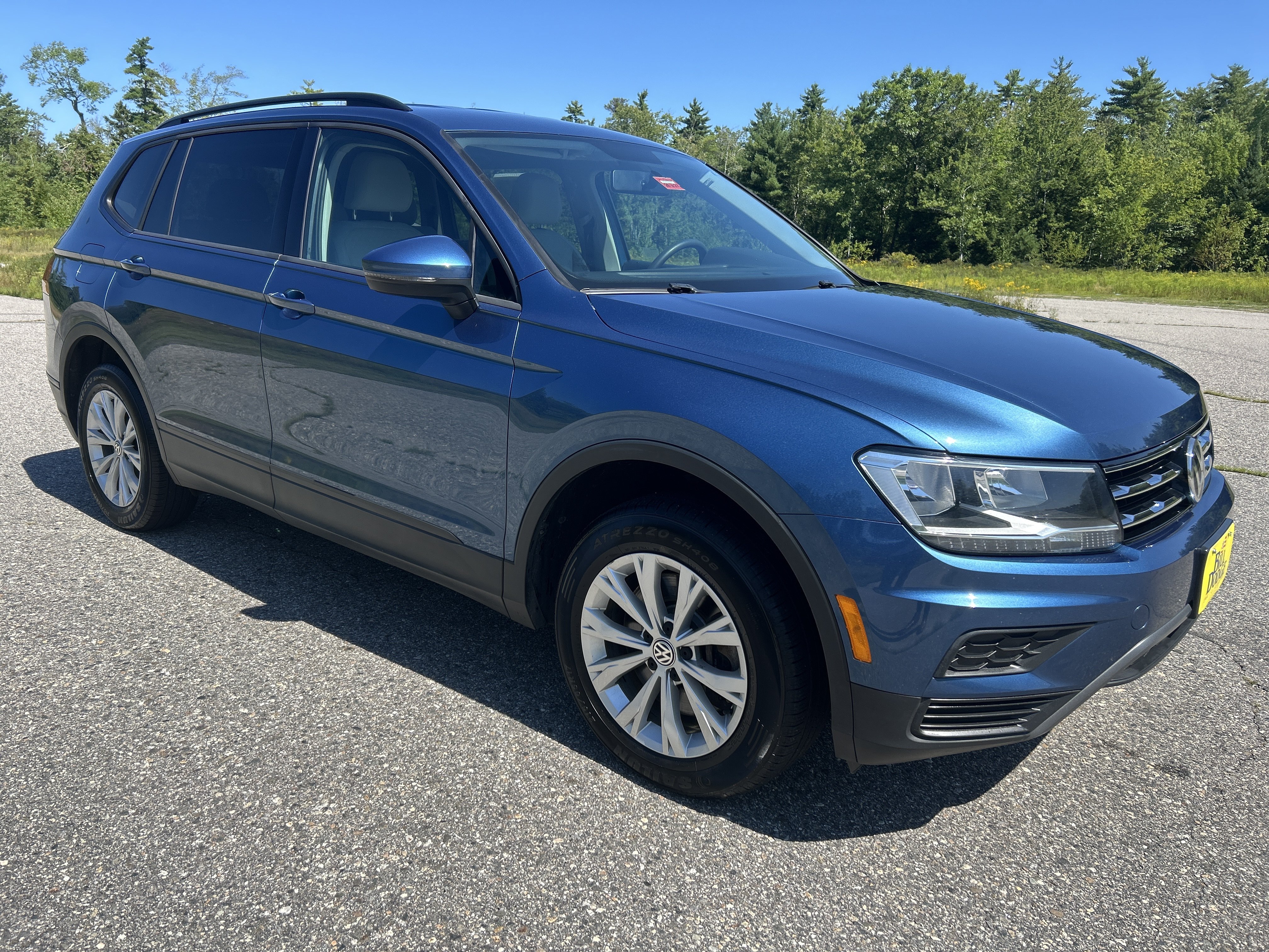 Used 2019 Volkswagen Tiguan S w/ Driver Assistance Package AWD/4WD image 3