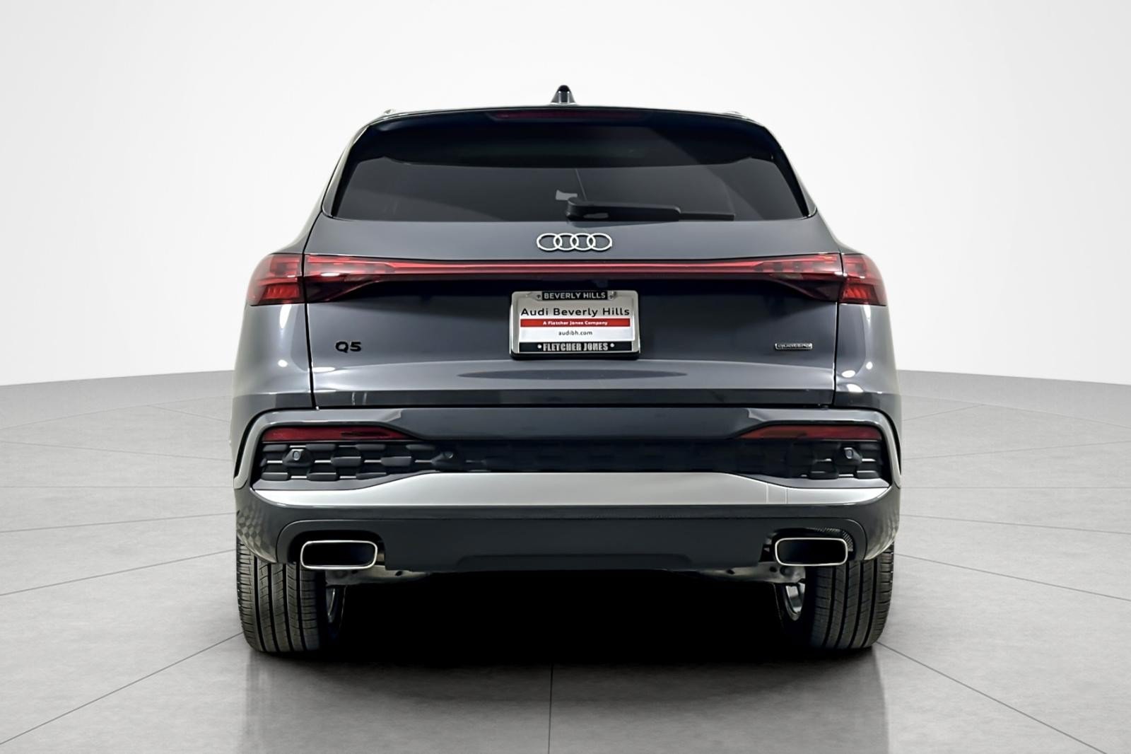 Used 2025 Audi Q5 Premium Plus w/ Premium Plus AWD/4WD image 4