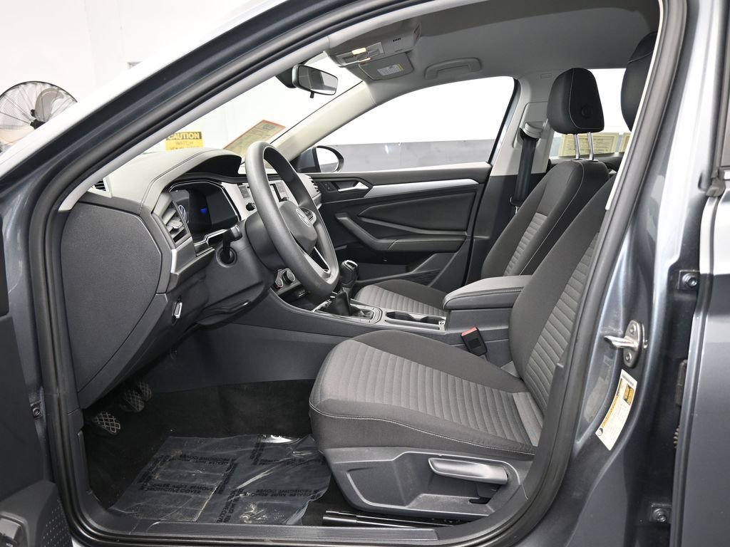 Used 2023 Volkswagen Jetta S image 11