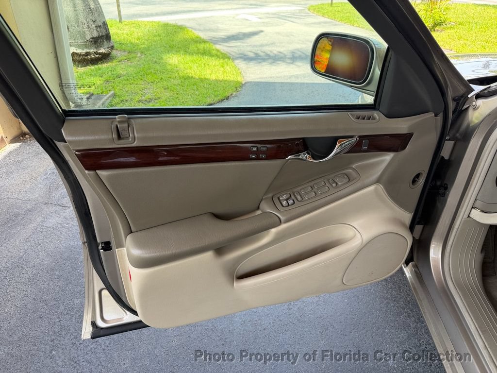 Used 2004 Cadillac De Ville DTS w/ Equipment Group FWD image 69