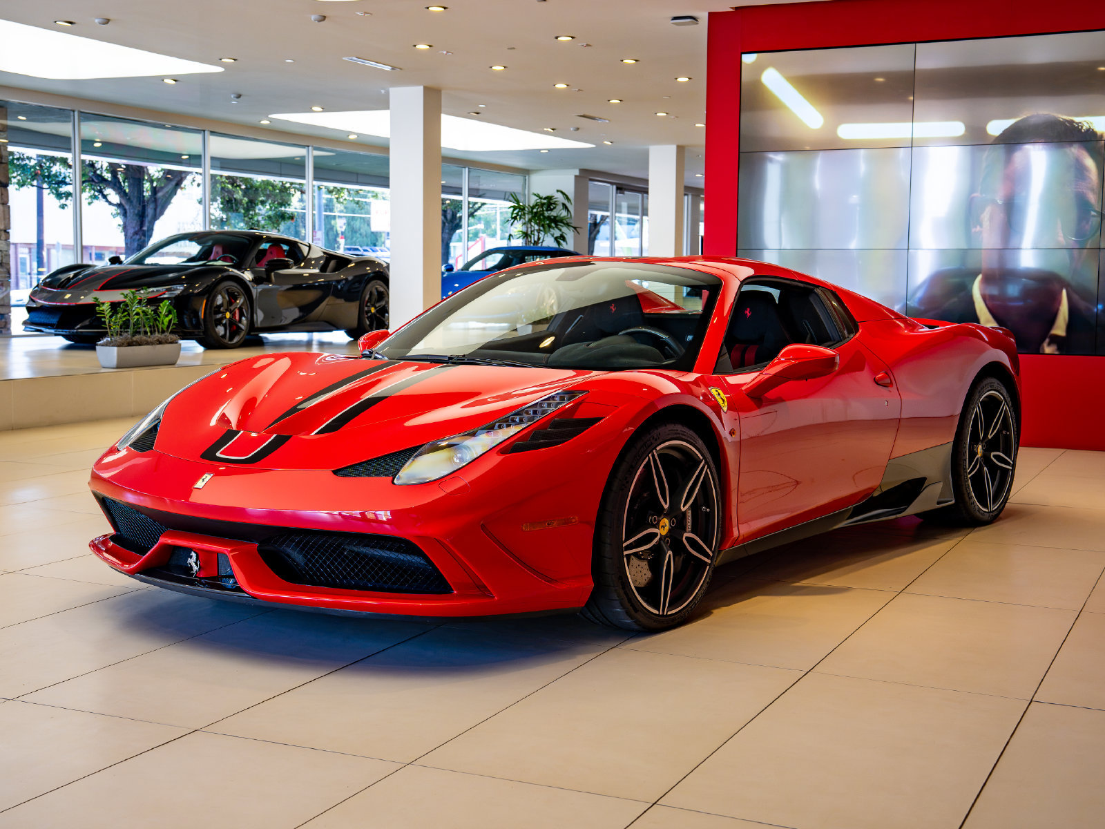 Used 2015 Ferrari 458 Speciale A RWD image 28