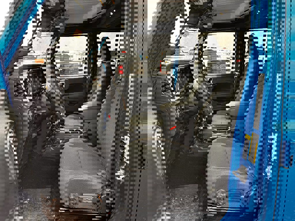 Used 2024 Jeep Wrangler Sport S image 2