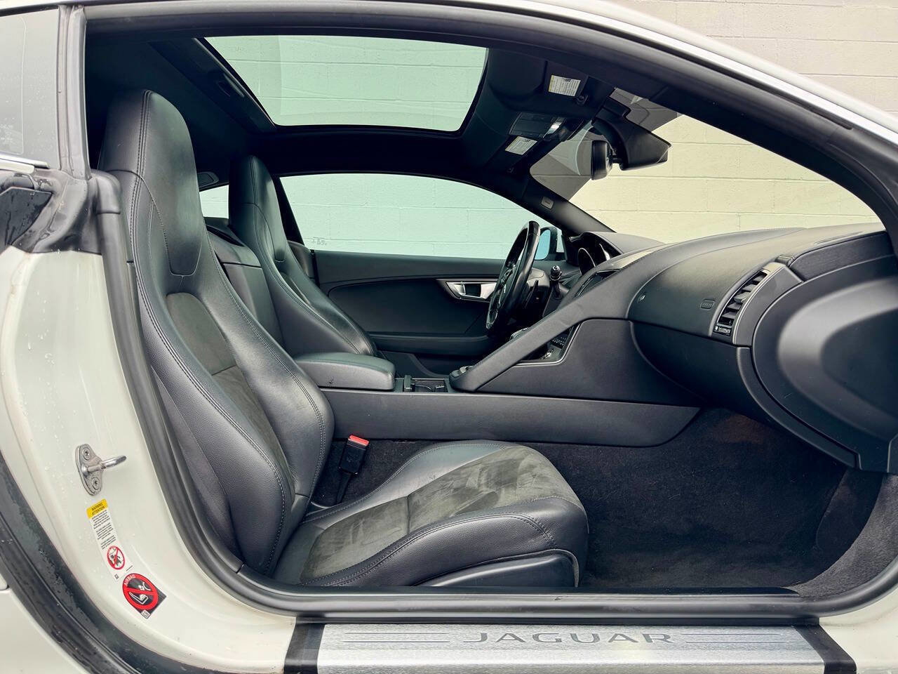 Used 2017 Jaguar F-TYPE Premium 2dr Coupe 8A image 24