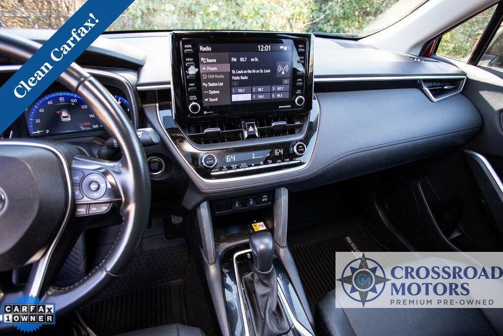 Used 2022 Toyota Corolla Cross XLE w/ Convenience Package image 30