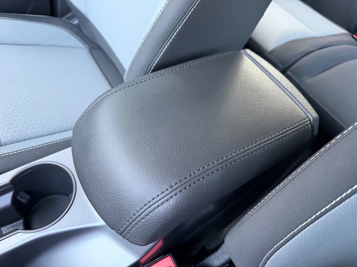 Used 2018 Ford C-MAX SE FWD image 19