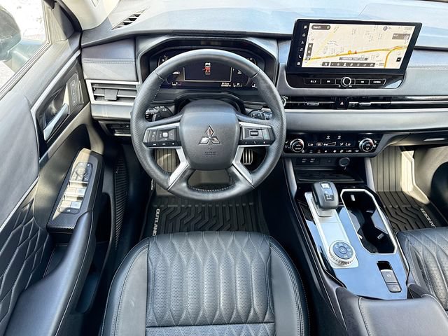 Used 2025 Mitsubishi Outlander SEL AWD/4WD image 24
