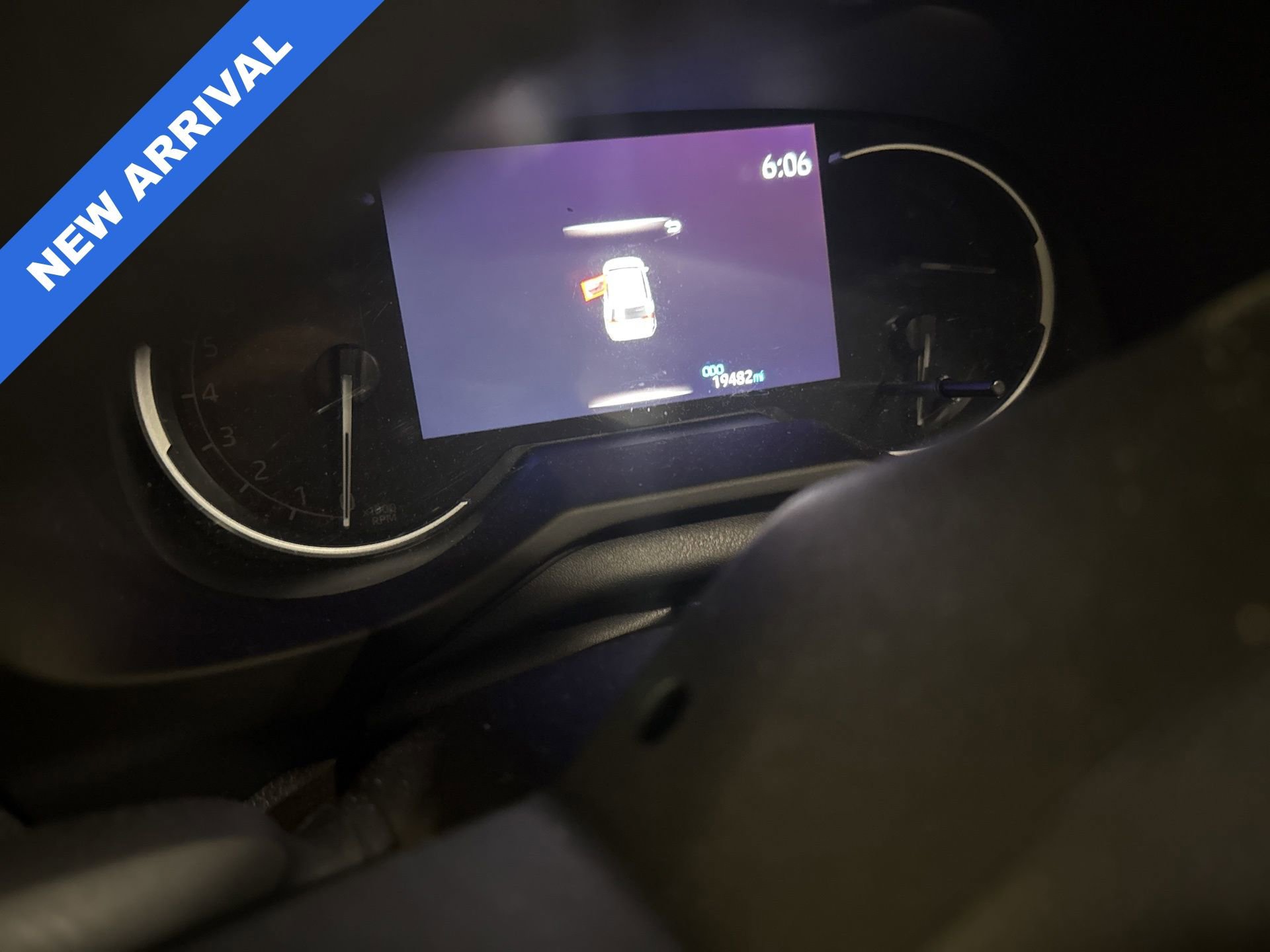 Used 2023 Toyota RAV4 LE image 7