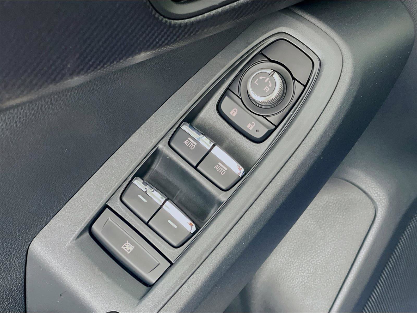 New 2026 Subaru Crosstrek 2.5i Limited AWD/4WD image 17