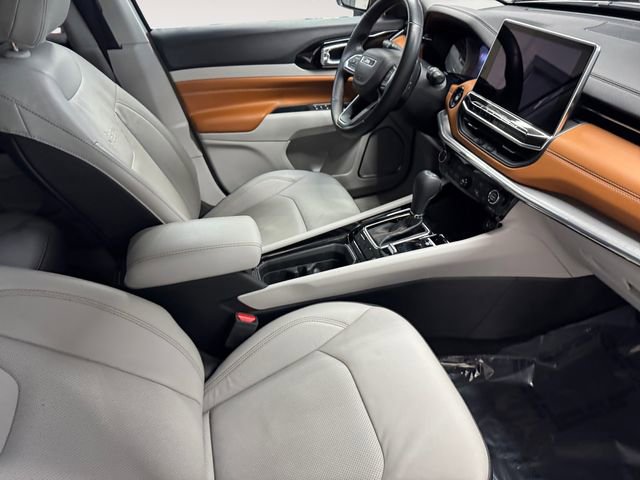 Used 2022 Jeep Compass Limited image 4