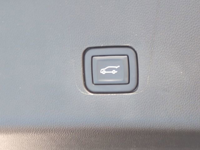 Certified 2023 Chevrolet Traverse LT image 14