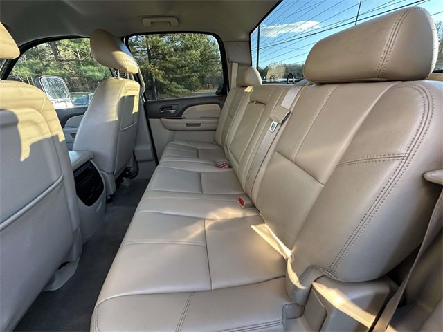 Used 2011 Chevrolet Silverado 3500 LTZ w/ LTZ Plus Package image 13