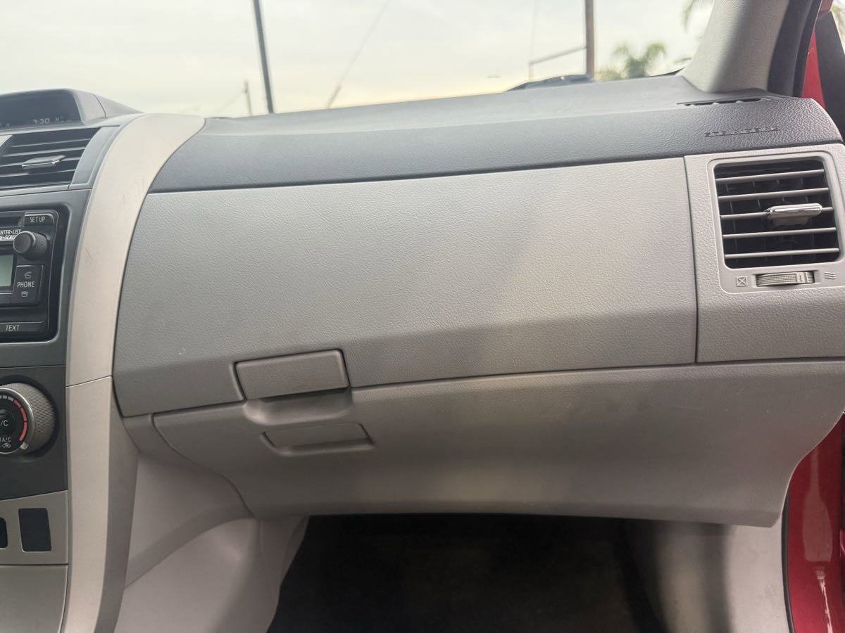 Used 2012 Toyota Corolla LE image 36