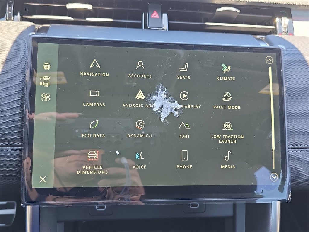 New 2025 Land Rover Discovery Sport Dynamic SE image 22