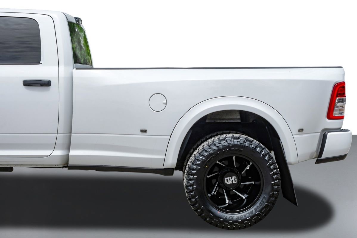 Used 2024 RAM 3500 Tradesman w/ Chrome Appearance Group image 12