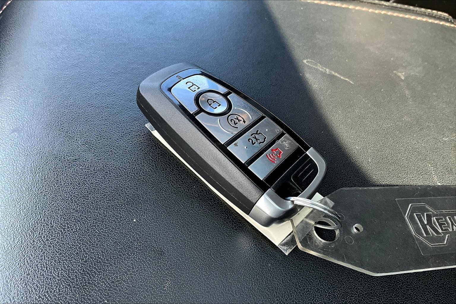 Used 2018 Ford Expedition Platinum AWD/4WD image 32
