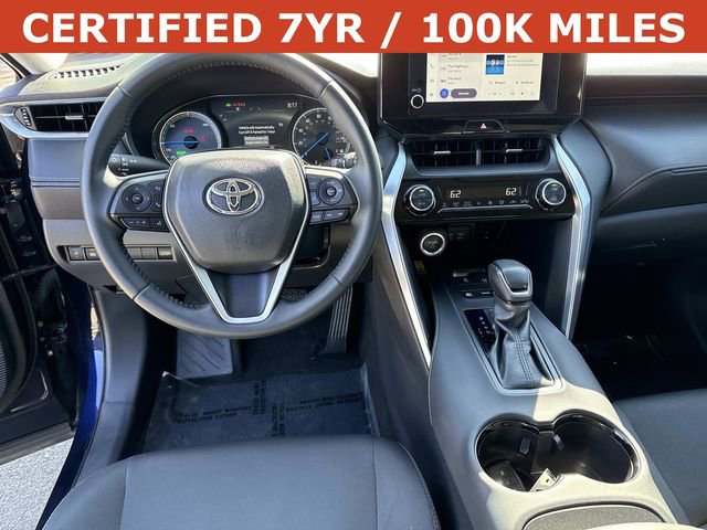 Used 2024 Toyota Venza LE AWD/4WD image 17