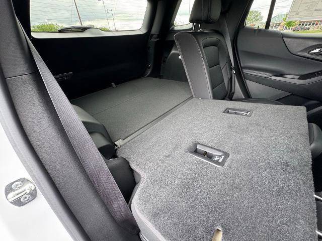 New 2026 Chevrolet Equinox LT w/ Convenience Package II image 31