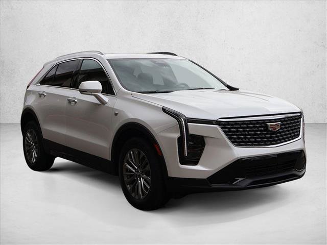 Used 2024 Cadillac XT4 Premium Luxury AWD/4WD image 4