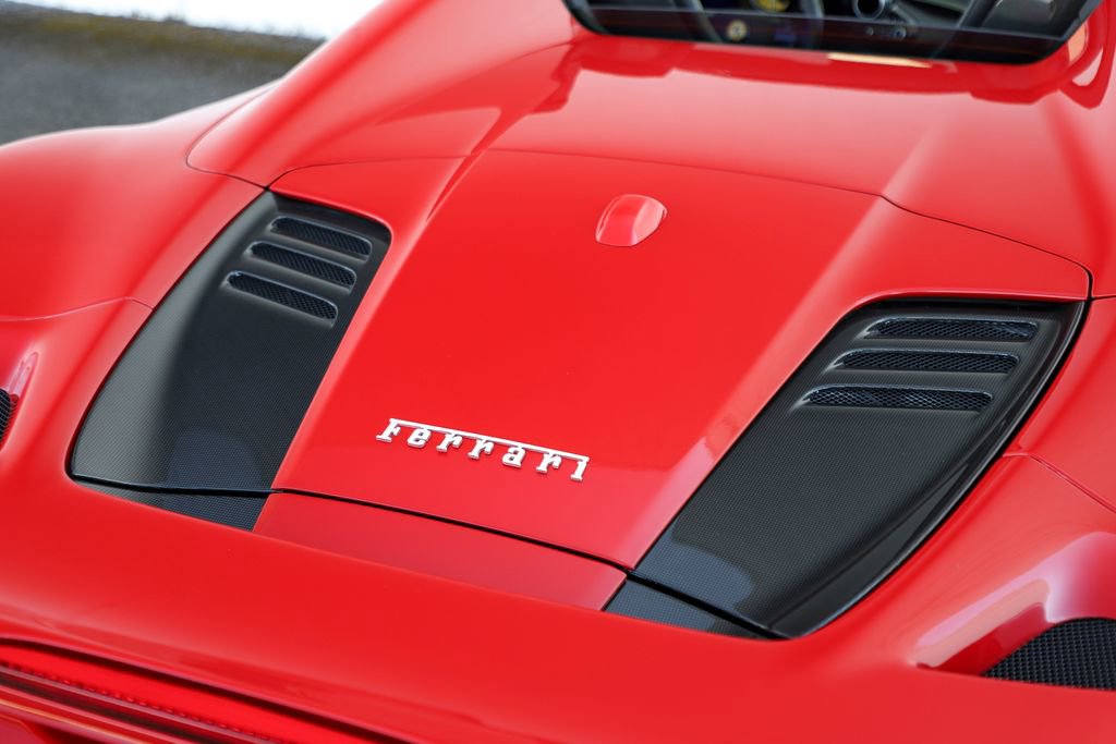 Certified 2022 Ferrari F8 Tributo RWD image 28