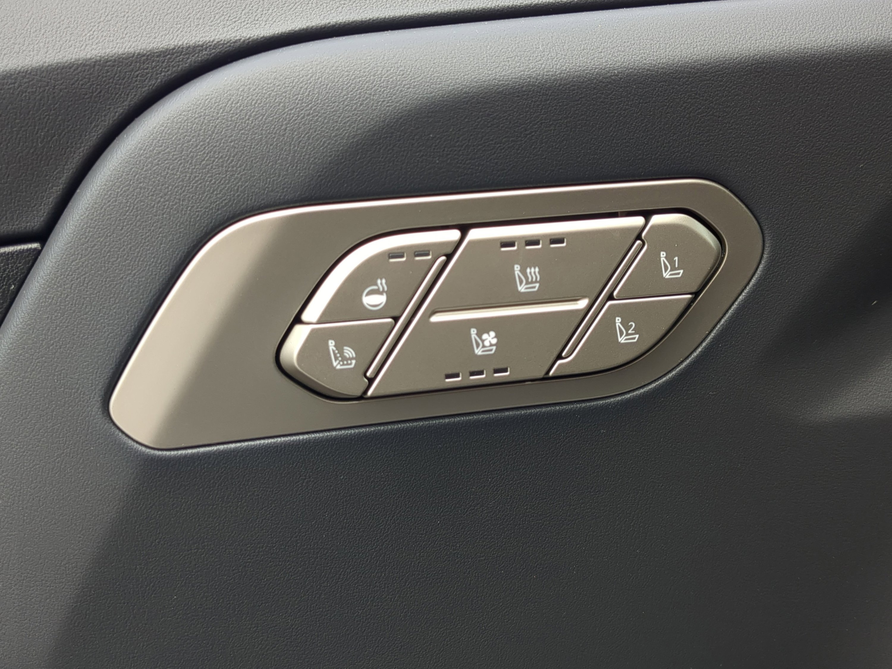 New 2027 Kia Telluride X-Line SX Prestige image 30