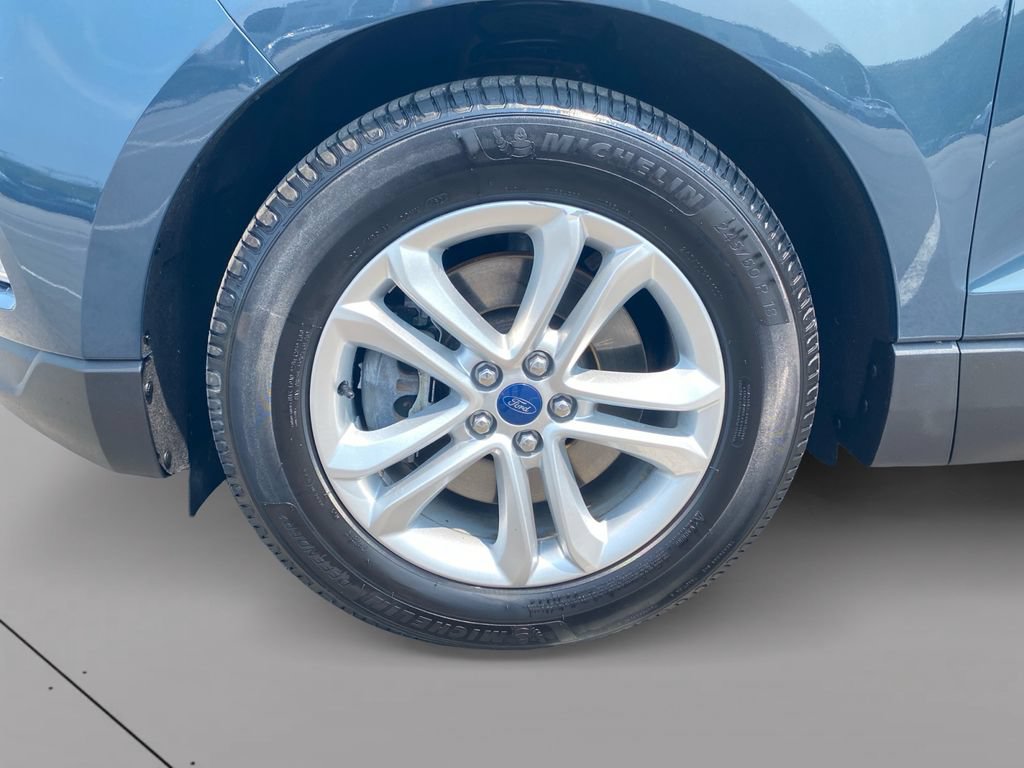 Used 2019 Ford Edge SEL w/ Equipment Group 201A AWD/4WD image 9