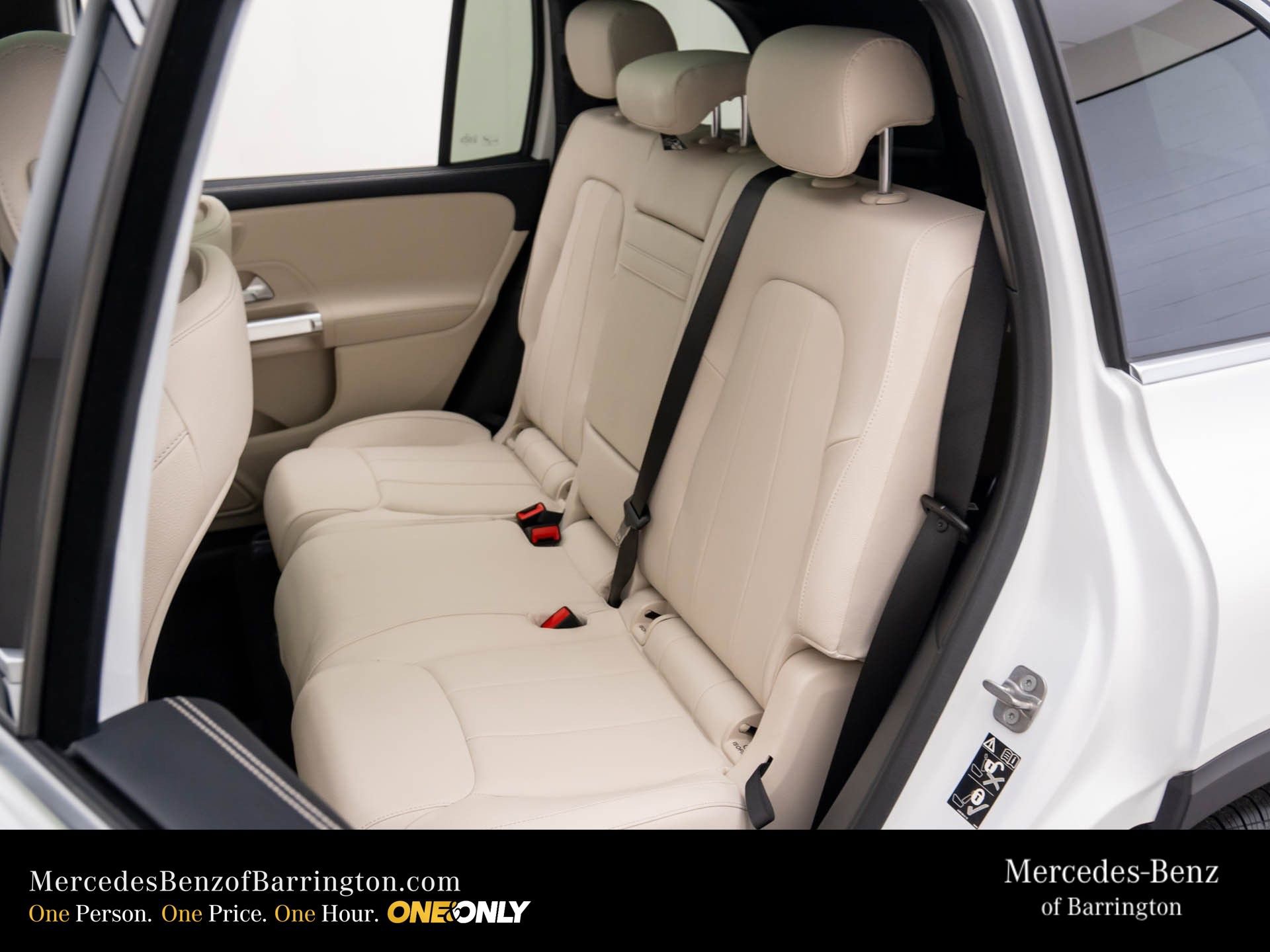 New 2026 Mercedes-Benz GLB 250 4MATIC image 19