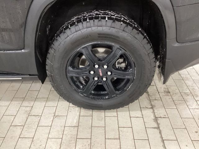 Used 2020 GMC Acadia AT4 w/ LPO, 'HIT The Road' Package image 23