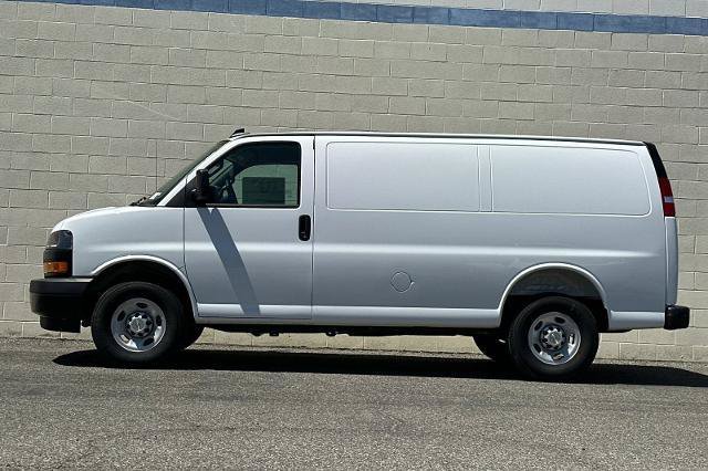 New 2026 Chevrolet Express 2500 w/ Driver Convenience Package RWD image 9
