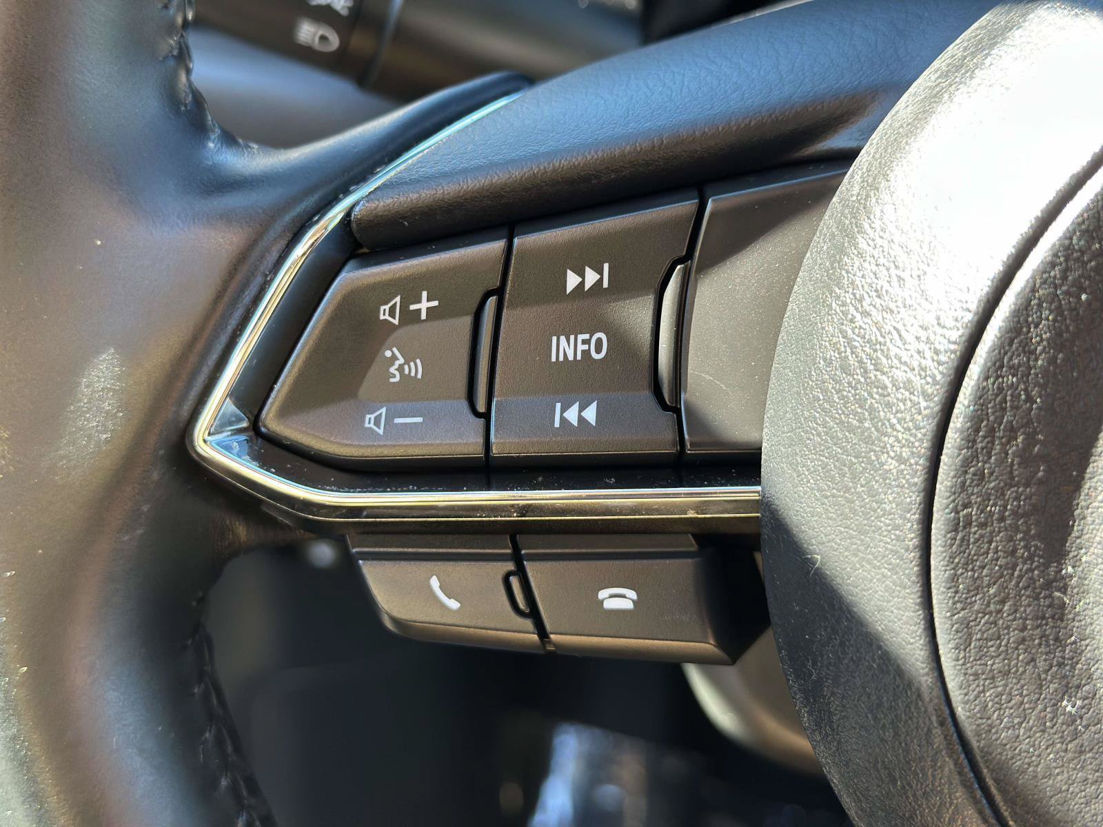 Used 2019 MAZDA CX-5 Touring FWD image 17