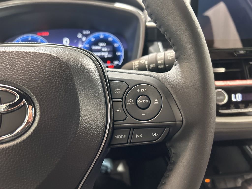 Used 2026 Toyota Corolla Cross XLE w/ Convenience Package image 24