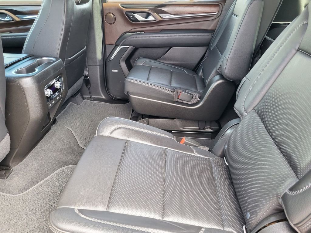Used 2021 GMC Yukon Denali w/ Denali Premium Package image 24