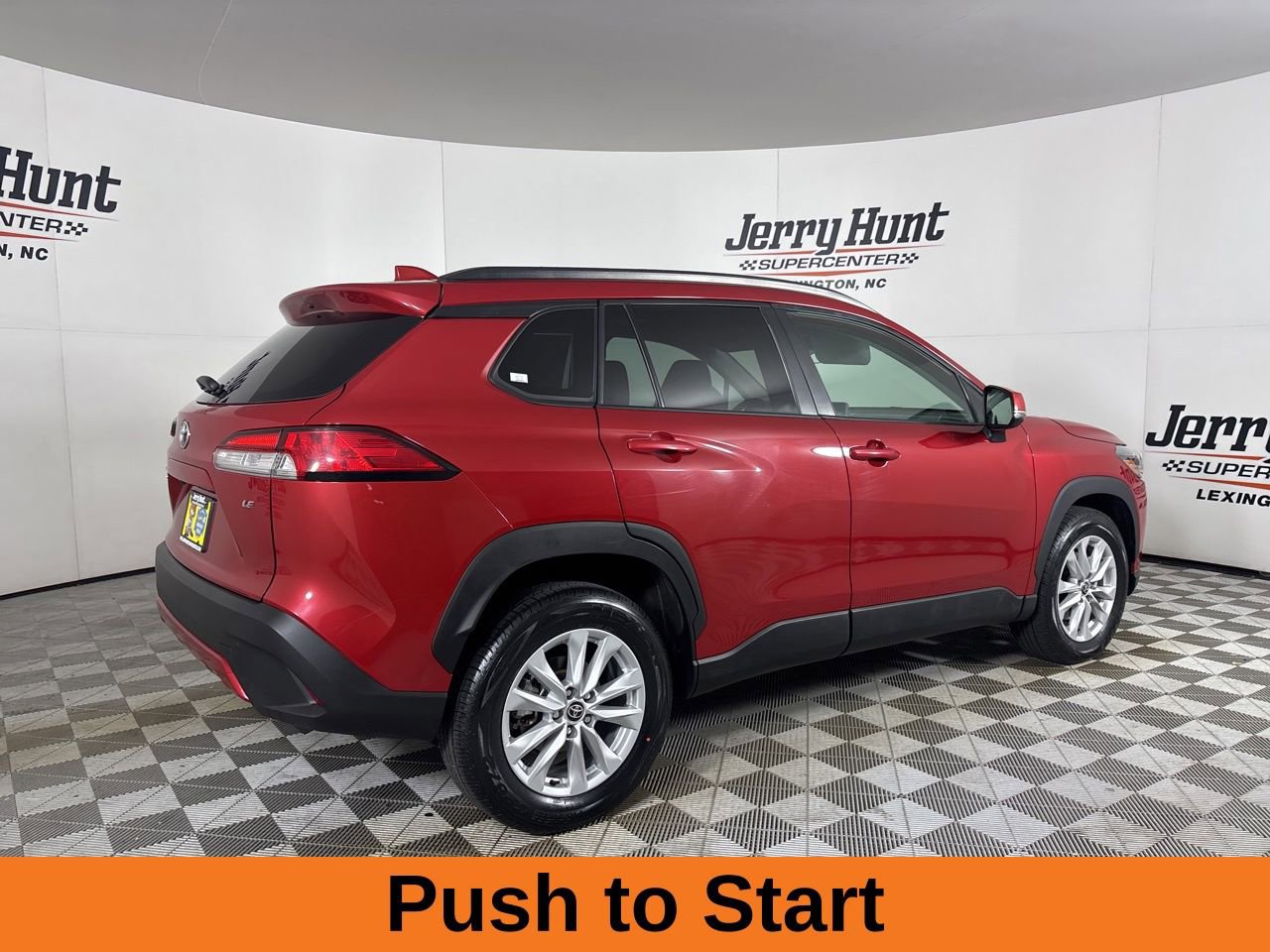 Used 2023 Toyota Corolla Cross LE image 5