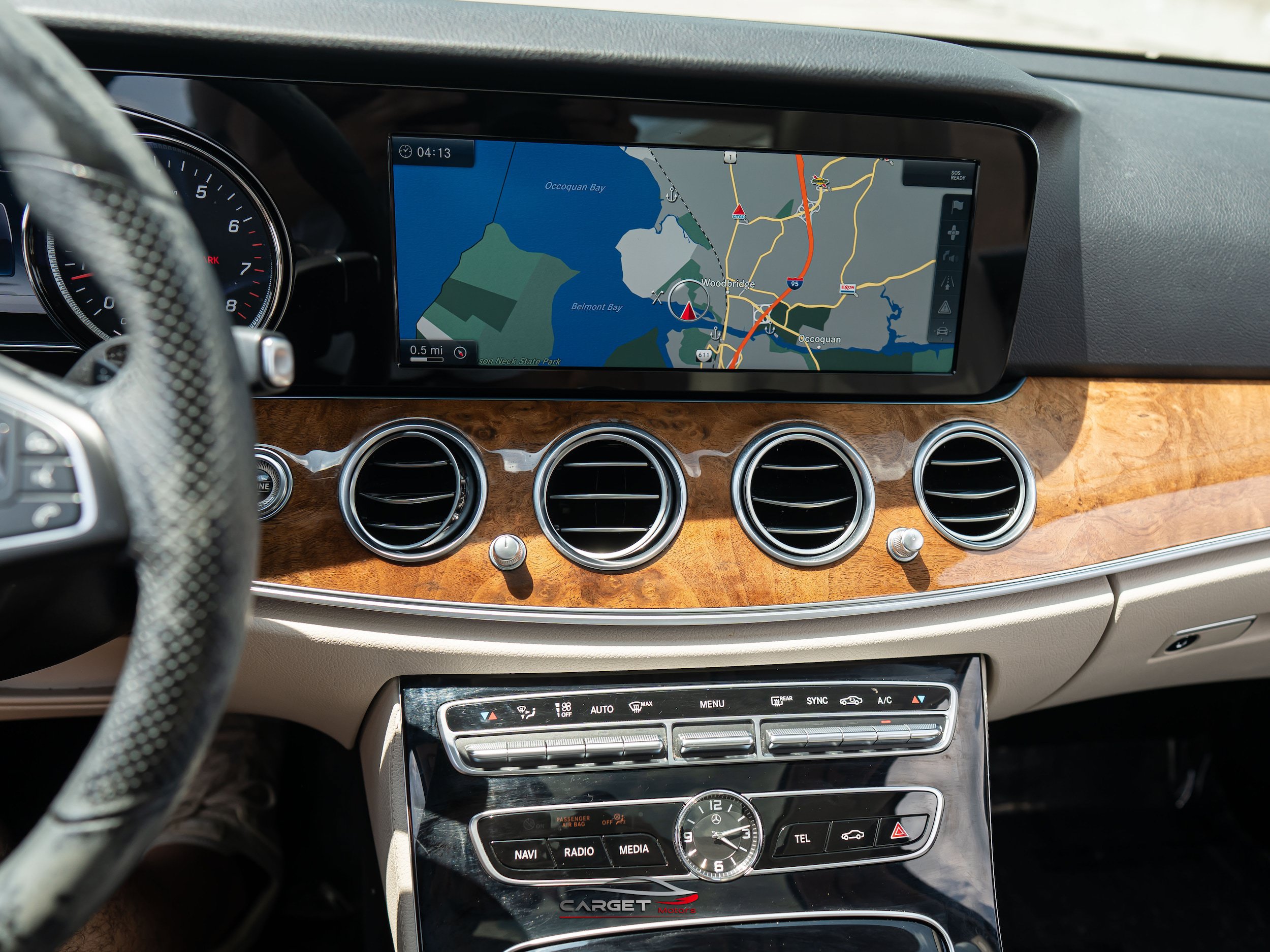 Used 2017 Mercedes-Benz E 300 4MATIC image 30