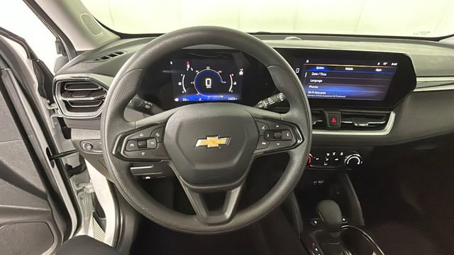 Used 2024 Chevrolet TrailBlazer LS w/ LS Convenience Package FWD image 15