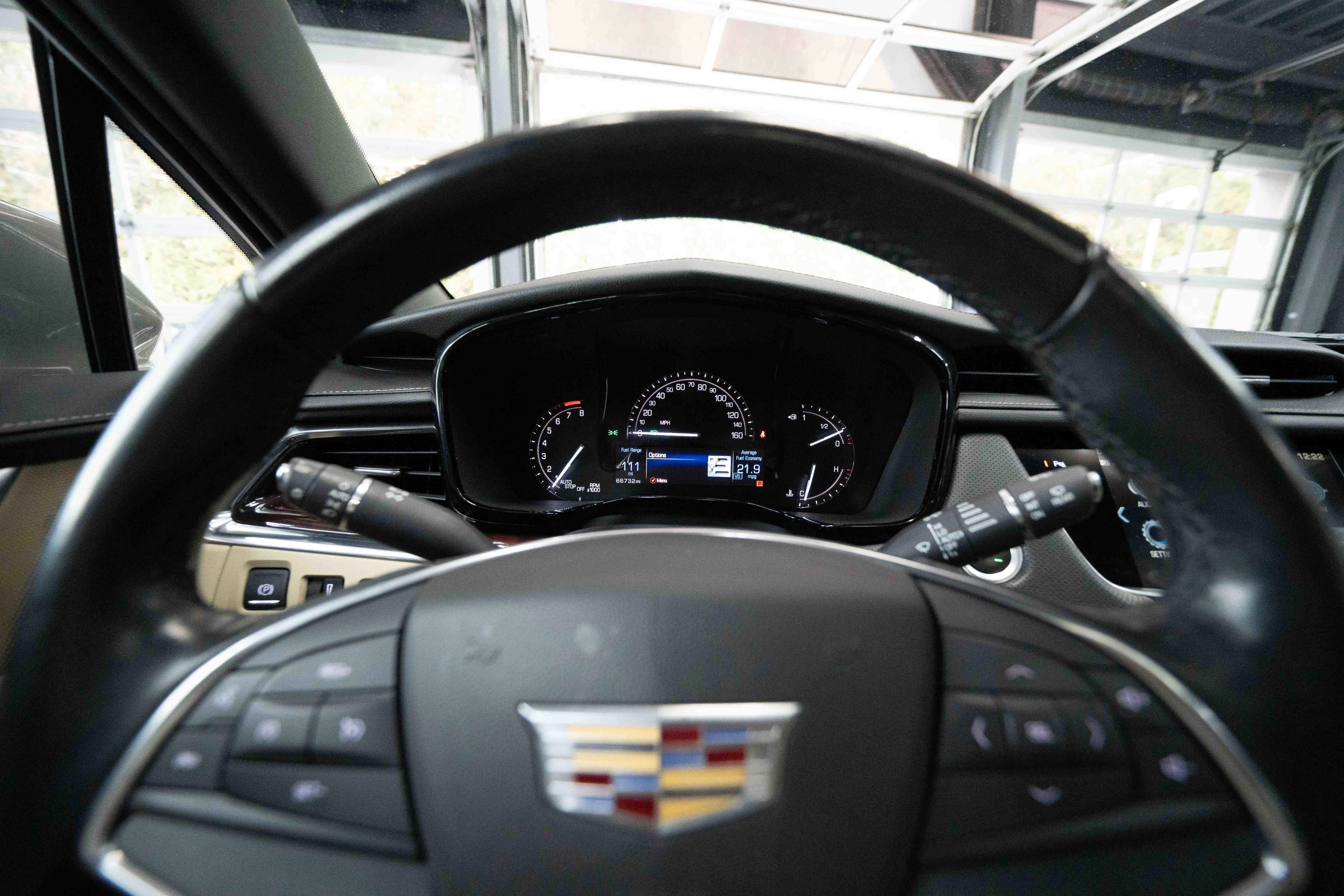 Used 2018 Cadillac XT5 Premium Luxury AWD/4WD image 15