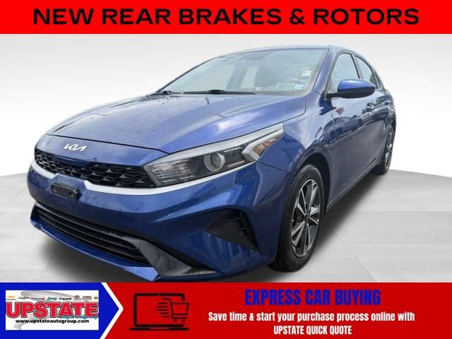 Used 2022 Kia Forte LXS image 3