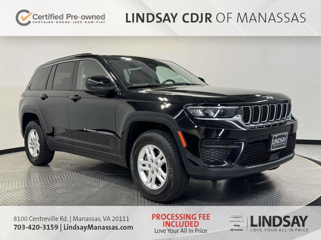 Used 2023 Jeep Grand Cherokee Laredo w/ Luxury Tech Group I AWD/4WD image 1