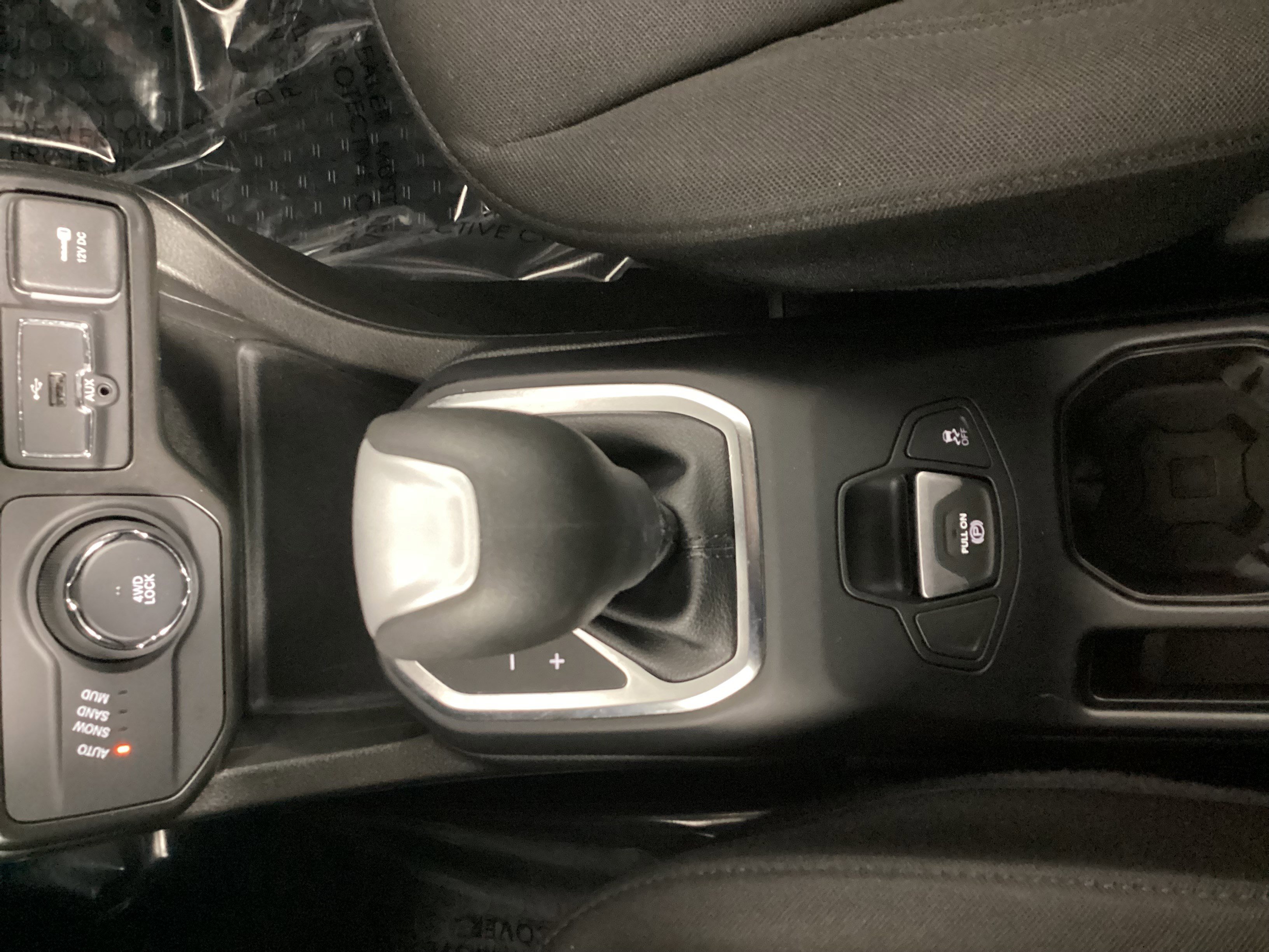 Used 2020 Jeep Renegade Latitude image 20