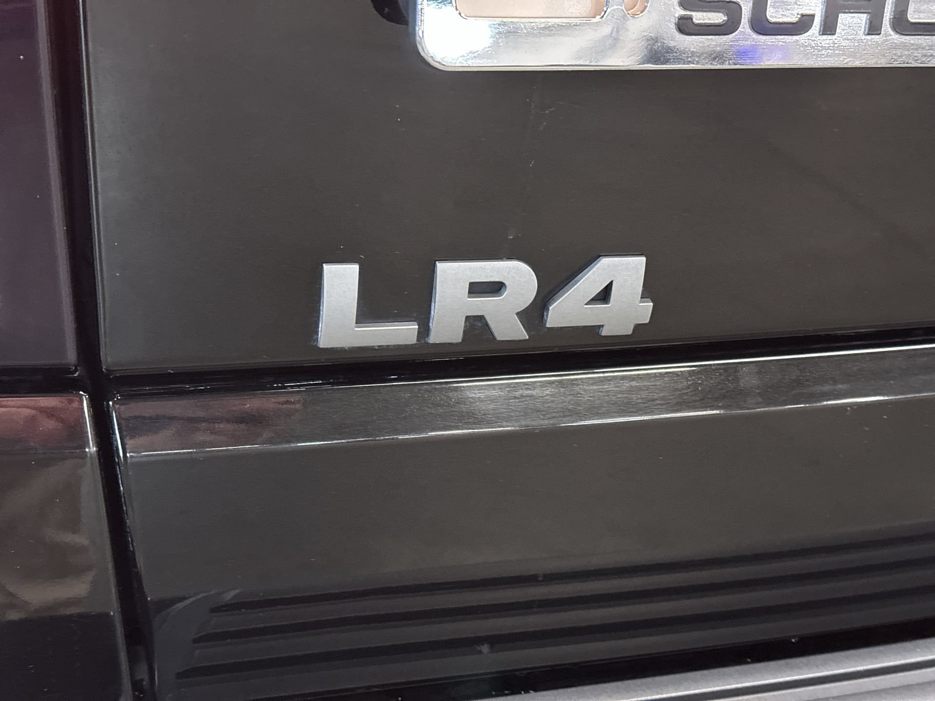 Used 2016 Land Rover LR4 AWD/4WD image 24