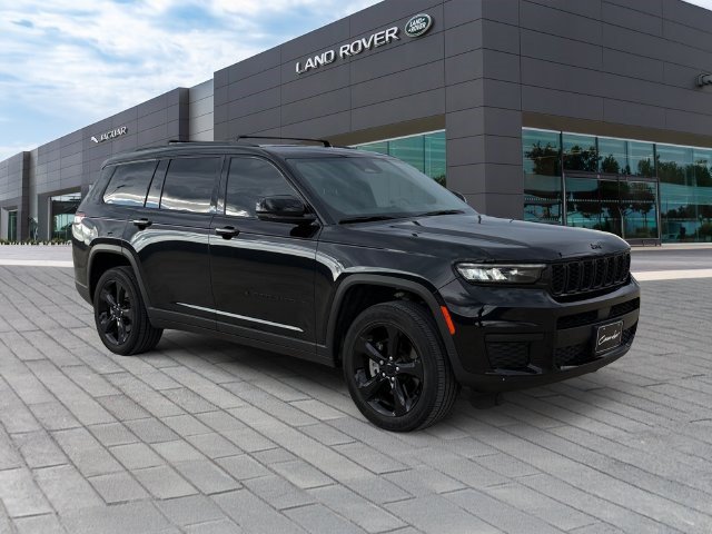 Used 2024 Jeep Grand Cherokee L Altitude AWD/4WD image 7