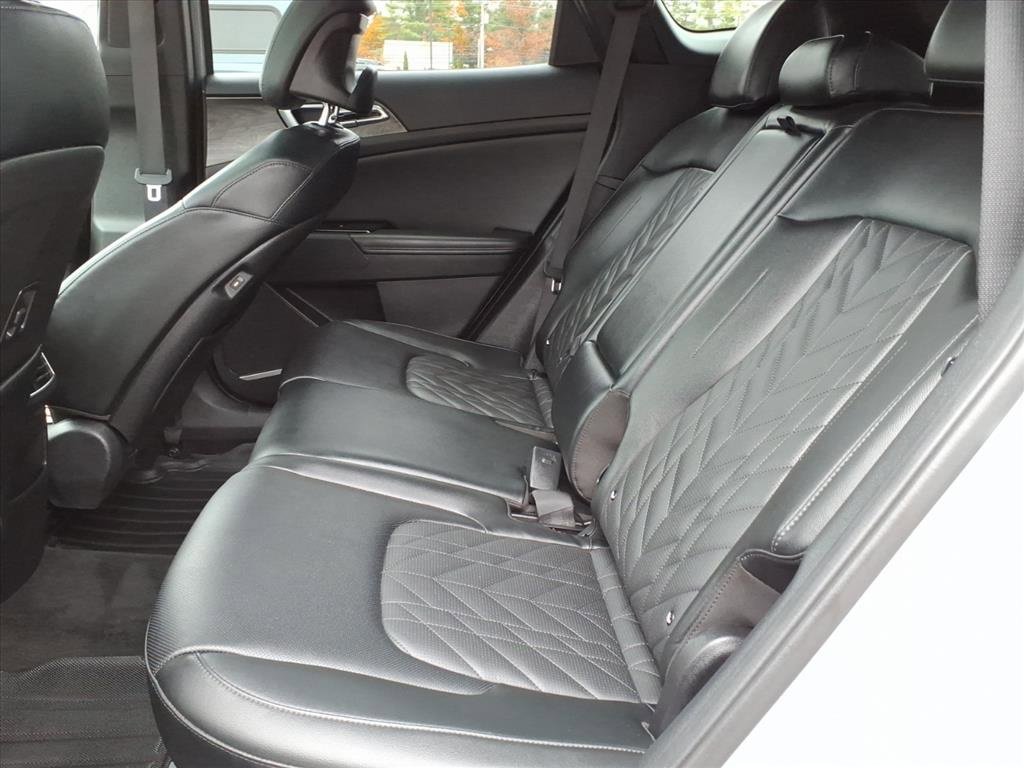 Used 2024 Kia Sportage X-Line w/ X-Line Premium Package image 15