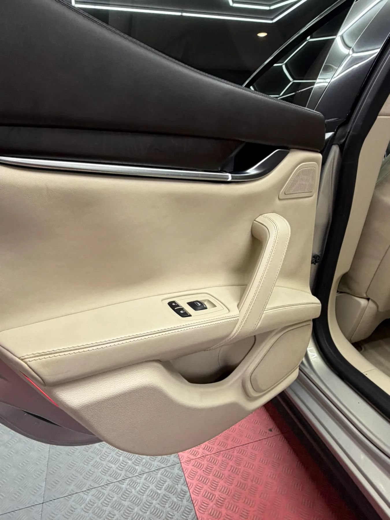 Used 2014 Maserati Ghibli S Q4 AWD/4WD image 24
