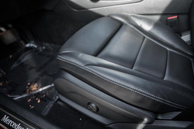 Certified 2022 Mercedes-Benz GLC 300 4MATIC image 28